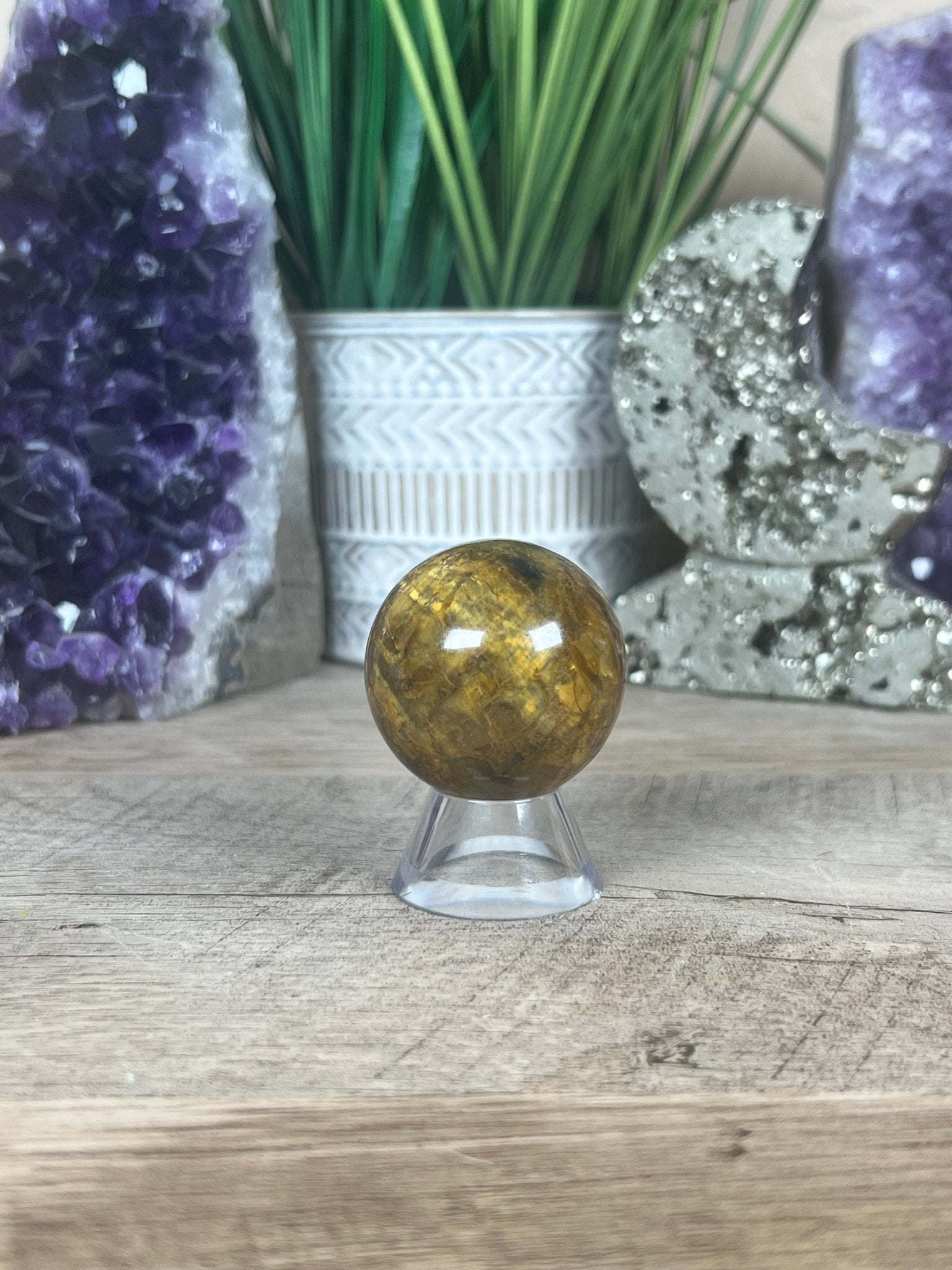 Nellite Sphere 40mm, 6 - Purple Door Alchemy