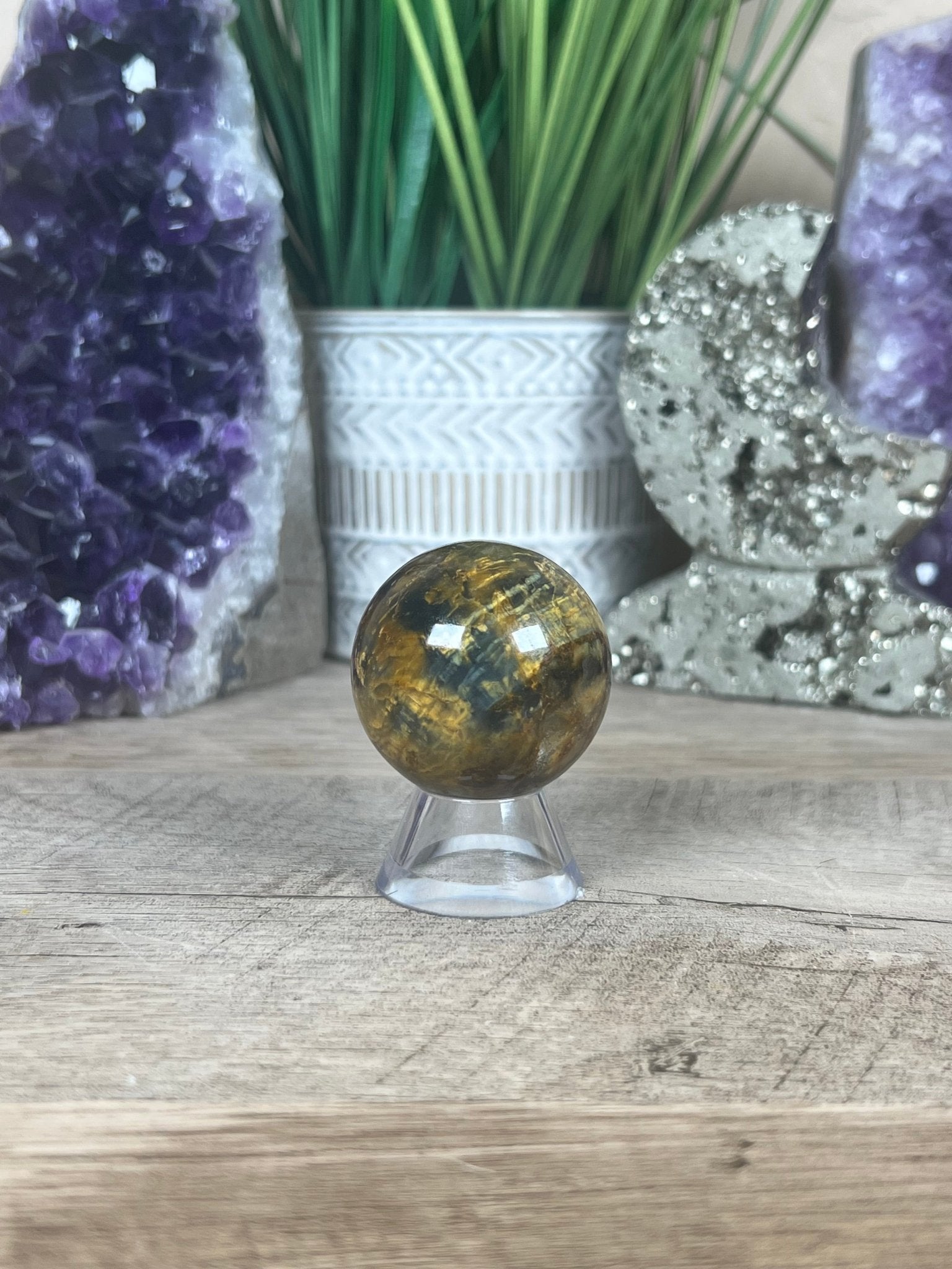 Nellite Sphere 40mm, 6 - Purple Door Alchemy