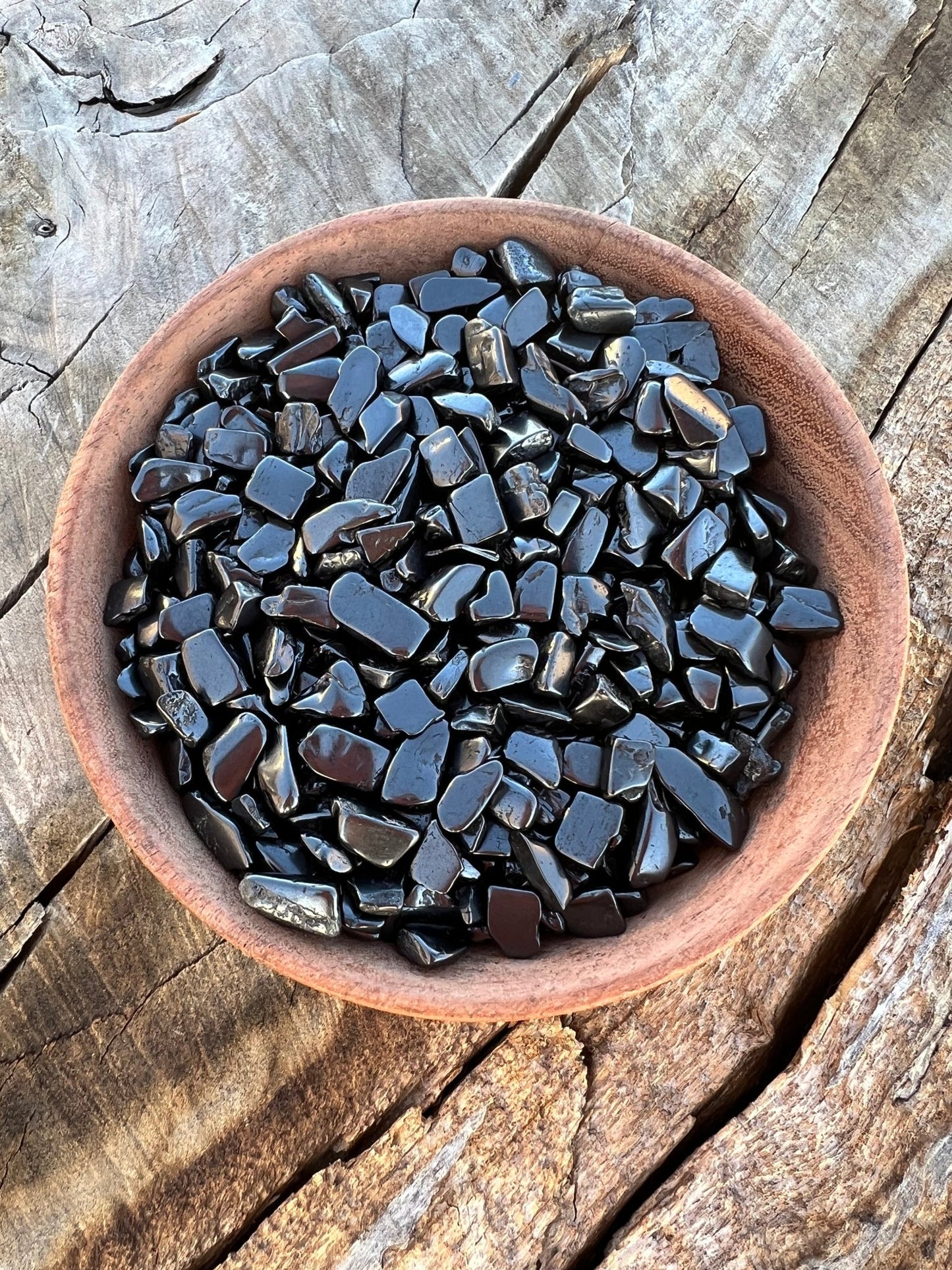 Petrovsky Shungite Chips (1 ounce, 1/2 lb, 1 lb) - Purple Door Alchemy