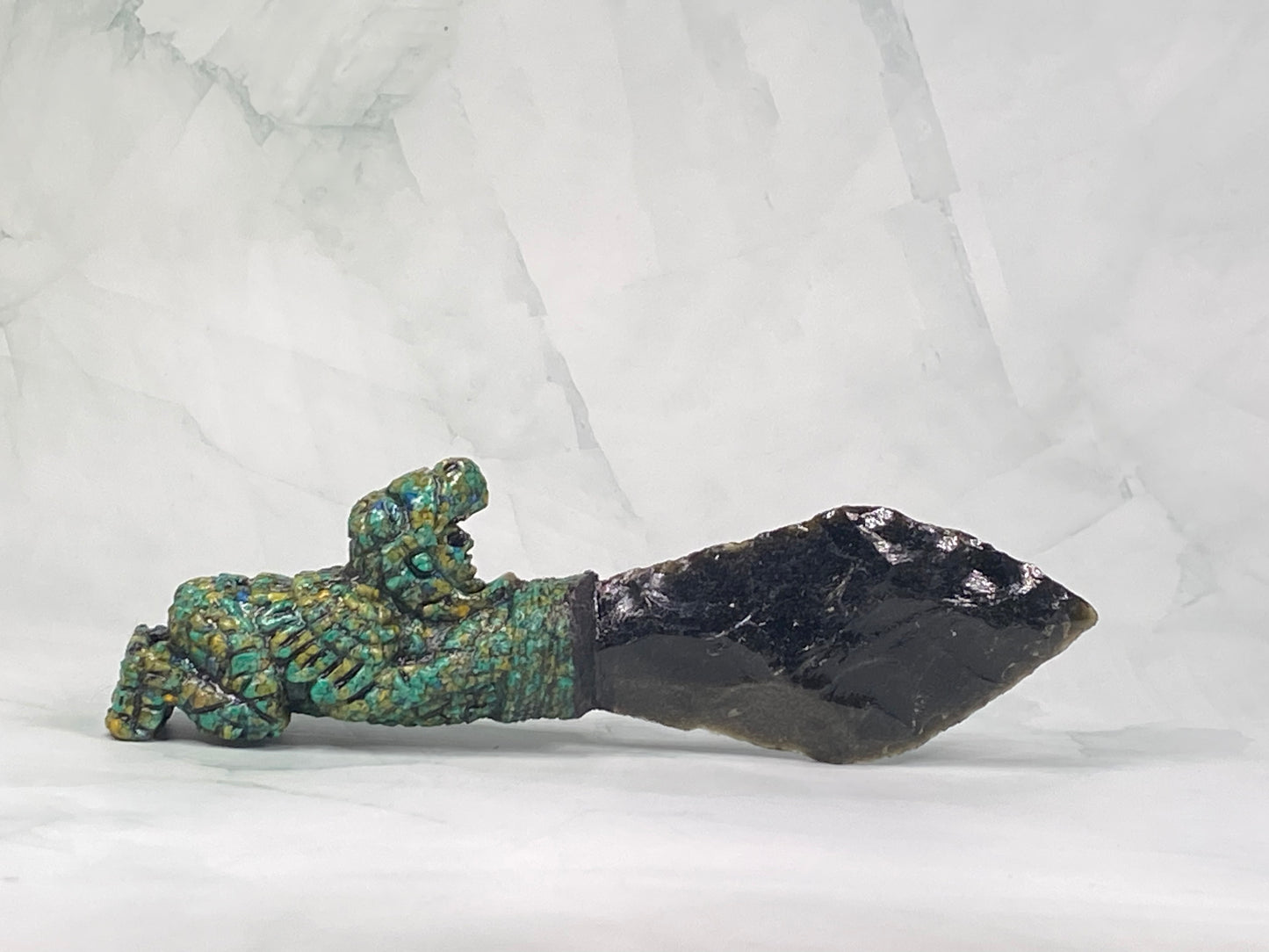 Poignard cérémoniel de guerrier à l'aigle