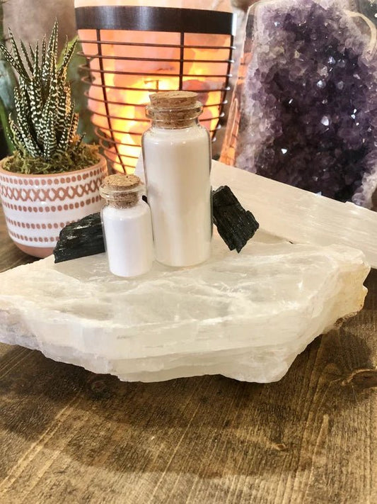Reiki Charged Selenite Powder - Purple Door Alchemy