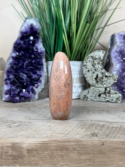 Peach Moonstone Freeform 3.8in