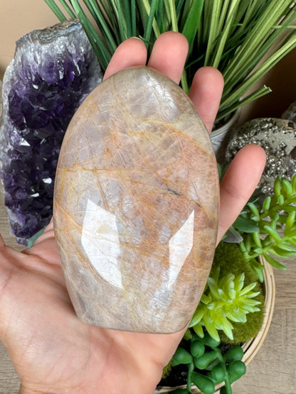 Peach Moonstone Freeform 4.17in