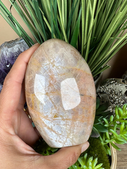 Peach Moonstone Freeform 4.17in