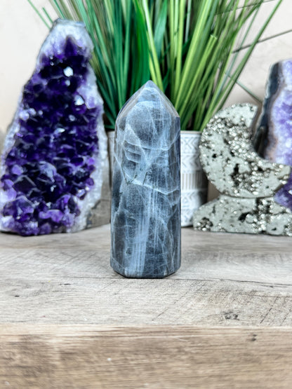 Purple Labradorite Point 4.33in
