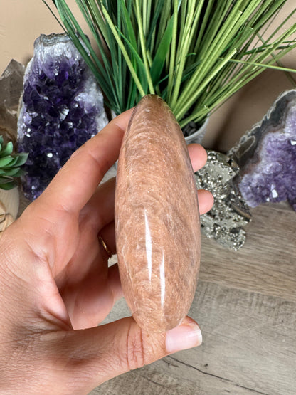 Peach Moonstone Freeform 3.5in