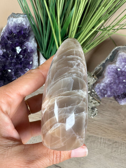 Black Moonstone Freeform 3.5in