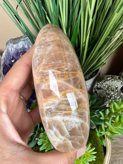 Peach Moonstone Freeform 4.17in