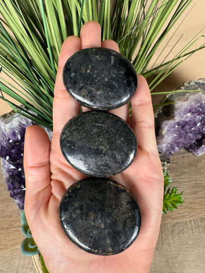 Healer's Gold Palm Stone