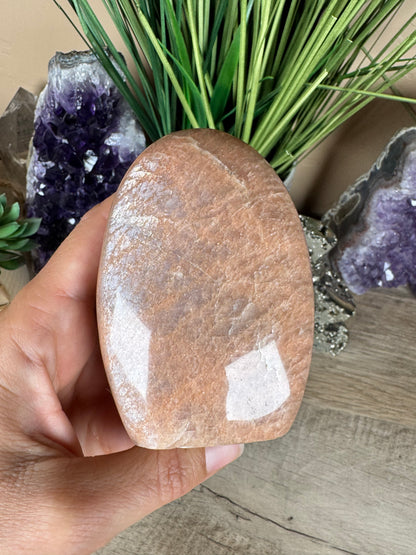 Peach Moonstone Freeform 3.5in