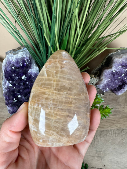 Peach Moonstone Freeform 3.7in