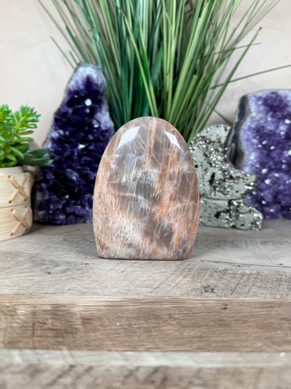 Peach Moonstone Freeform 4.15in