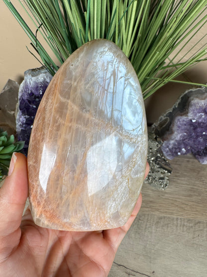 Peach Moonstone Freeform 4.72in