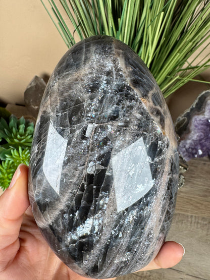 Black Moonstone Freeform 5.39in