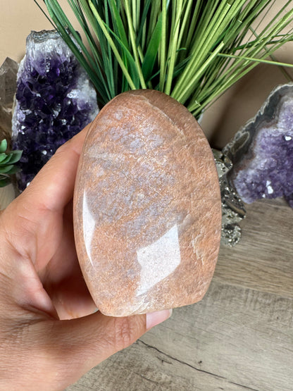 Peach Moonstone Freeform 3.5in