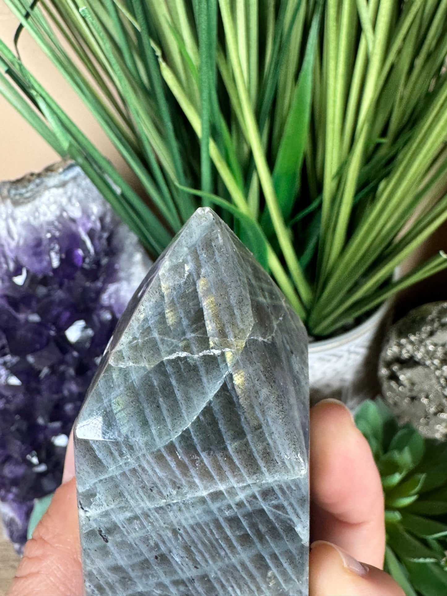 Sunset Labradorite Point 91mm/3.58in
