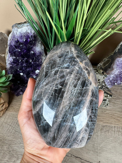 Black Moonstone Freeform 5.39in