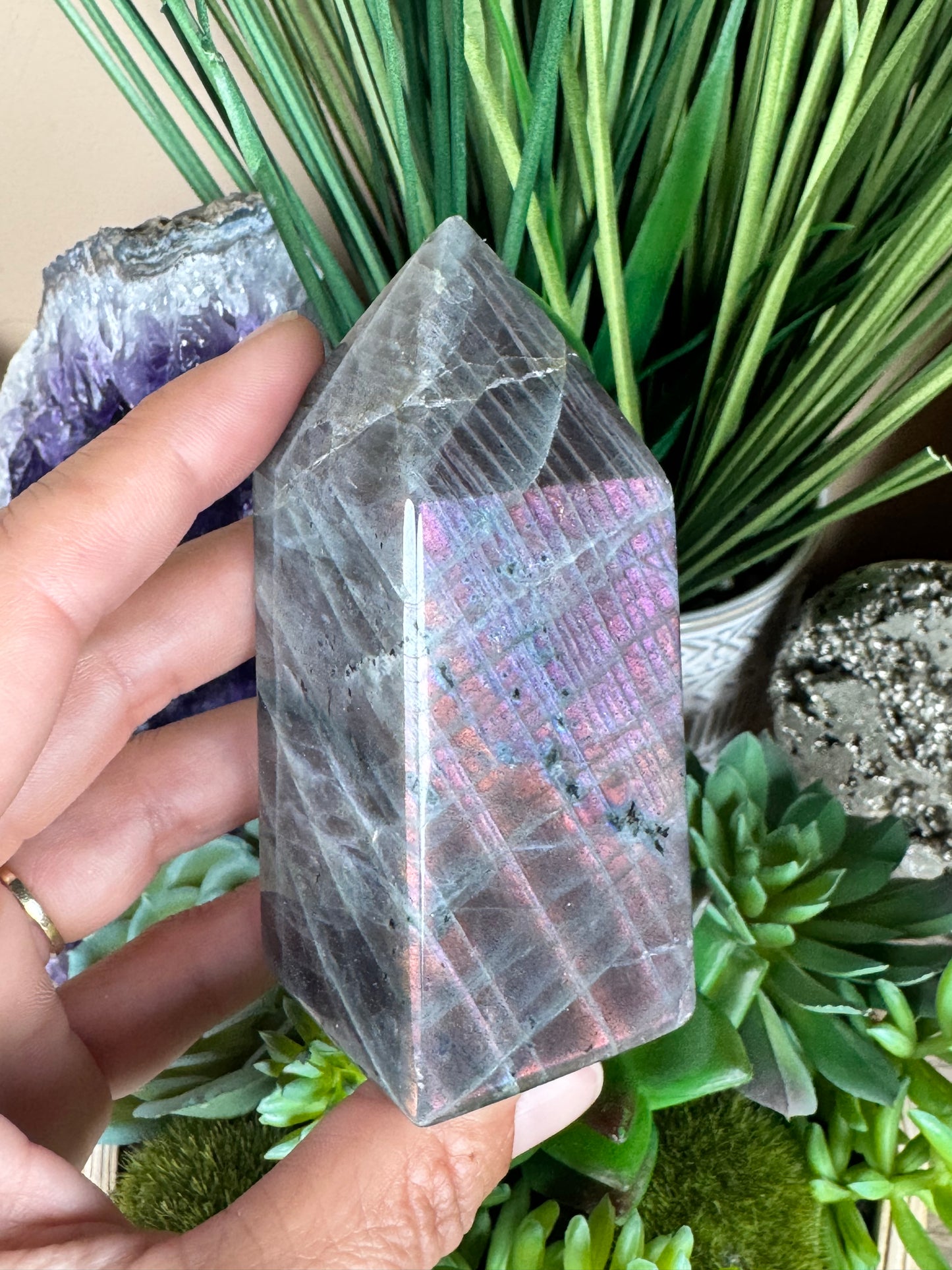 Sunset Labradorite Point 91mm/3.58in