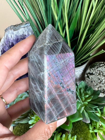 Sunset Labradorite Point 91mm/3.58in