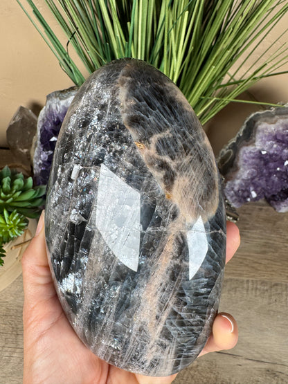 Black Moonstone Freeform 5.39in