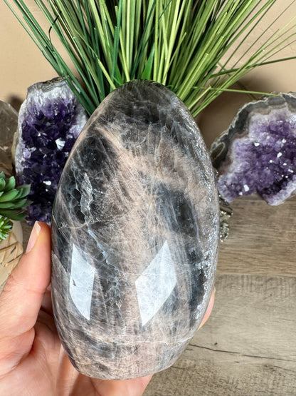 Black Moonstone Freeform 5.39in