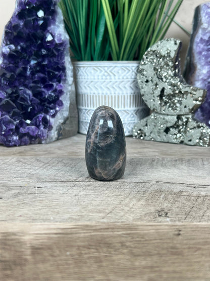 Black Moonstone Freeform 2.1in - Purple Door Alchemy