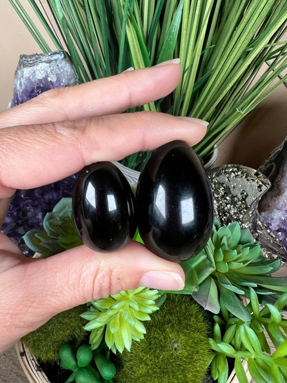 Black Obsidian Egg - Purple Door Alchemy
