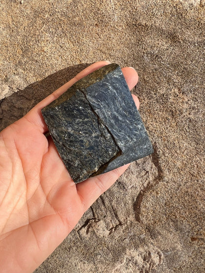 Hypersthene Slab 66g - Purple Door Alchemy