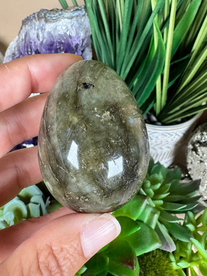 Labradorite Egg 2.2in - Purple Door Alchemy