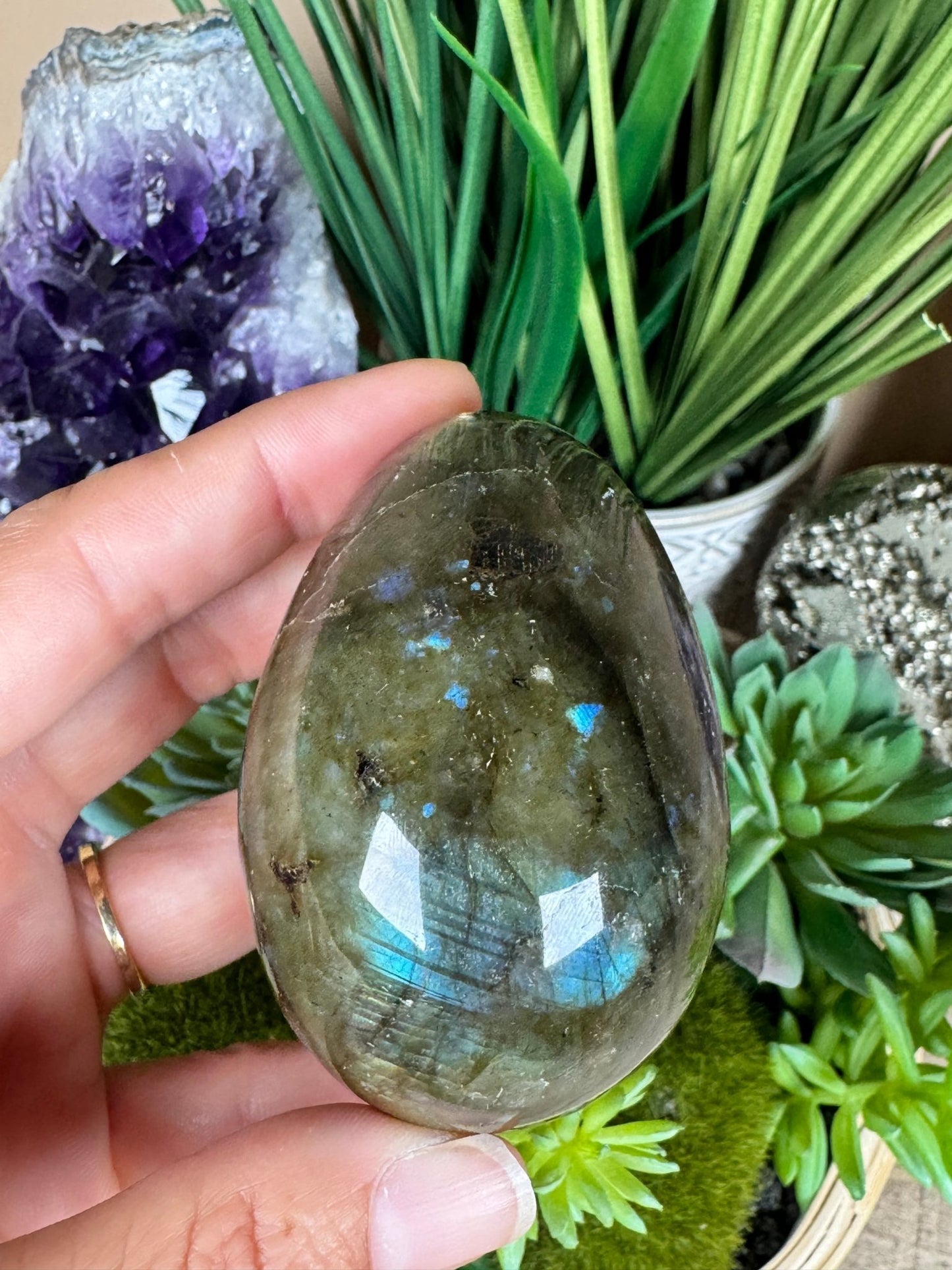 Labradorite Egg 2.6in - Purple Door Alchemy