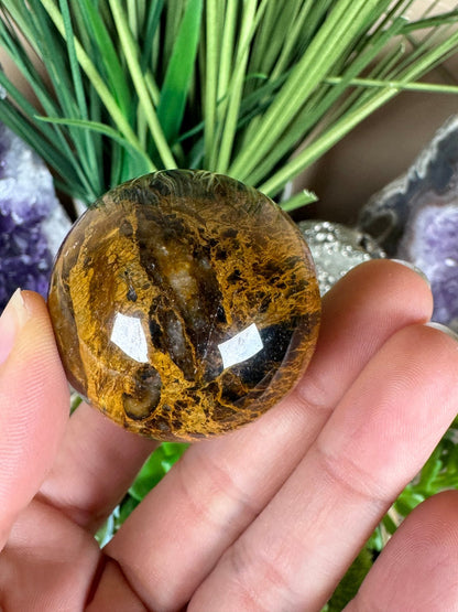 Nellite Sphere 40mm, 7 - Purple Door Alchemy