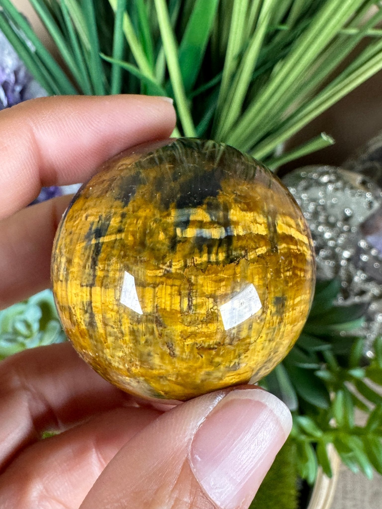 Nellite Sphere 40mm, 8 - Purple Door Alchemy
