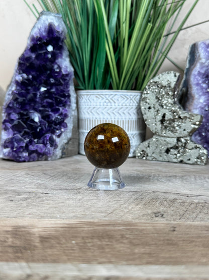 Nellite Sphere 40mm, 8 - Purple Door Alchemy