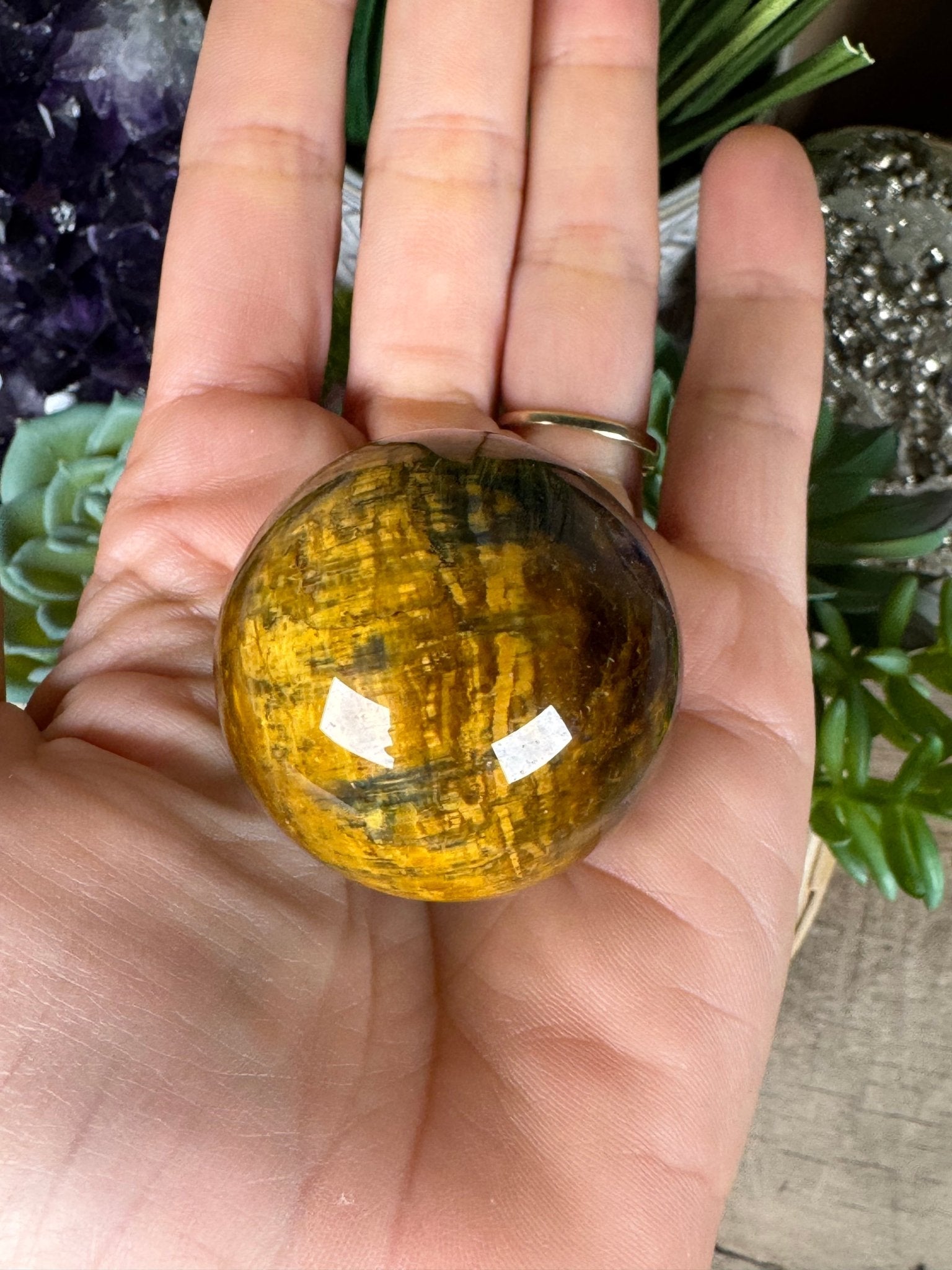 Nellite Sphere 40mm, 8 - Purple Door Alchemy