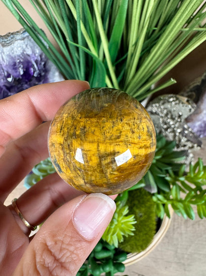 Nellite Sphere 40mm, 9 - Purple Door Alchemy
