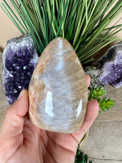 Peach Moonstone Freeform 3.7in - Purple Door Alchemy
