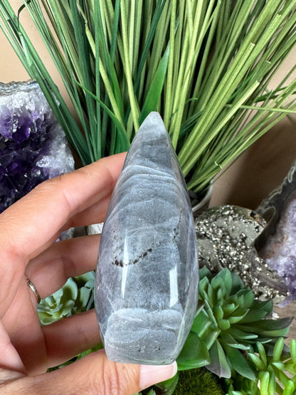 Polished Purple Labradorite Flame 3.4in - Purple Door Alchemy