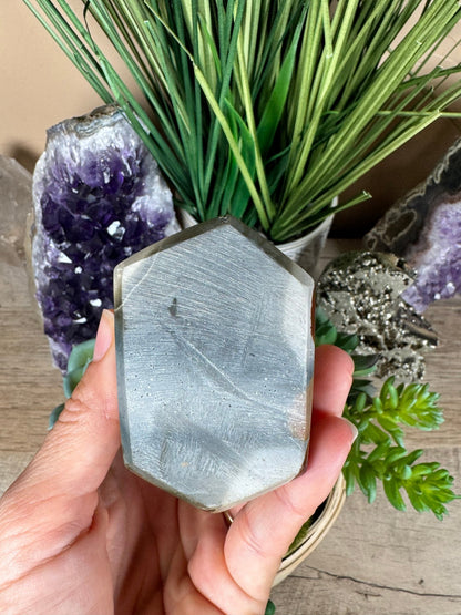 Polychrome Desert Jasper Point 120mm/4.72in - Purple Door Alchemy