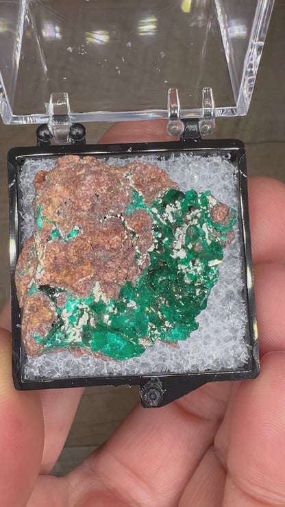 Gemmy Dioptase Specimen 11.77g