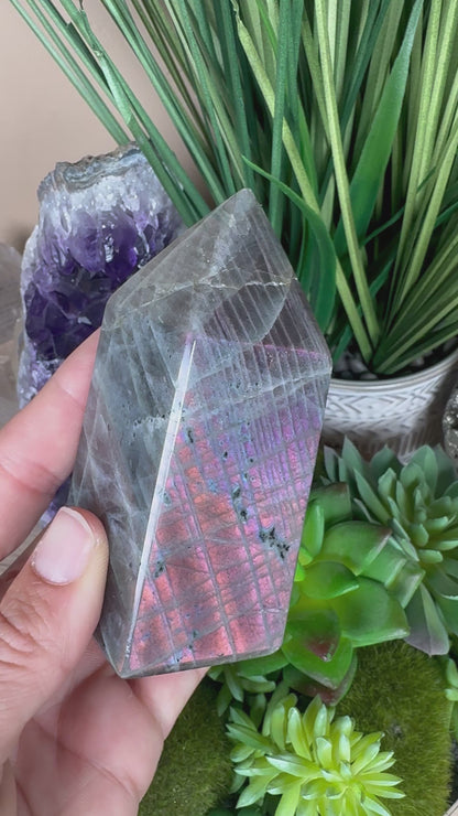 Sunset Labradorite Point 91mm/3.58in