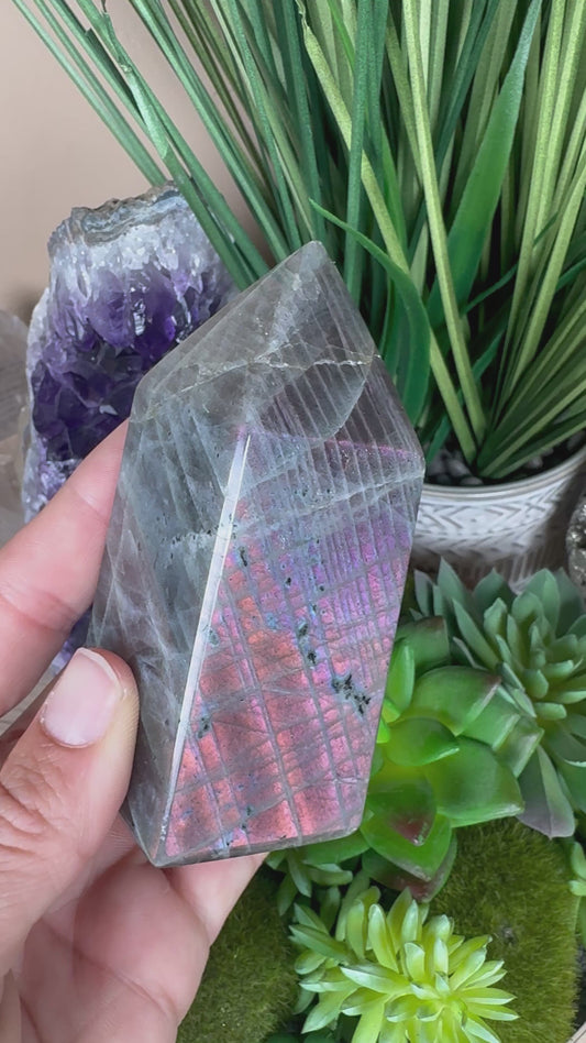 Sunset Labradorite Point 91mm/3.58in