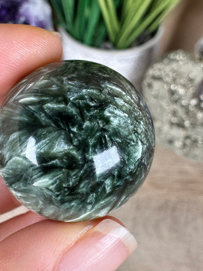 Seraphinite Sphere 28mm (1.10") - Purple Door Alchemy