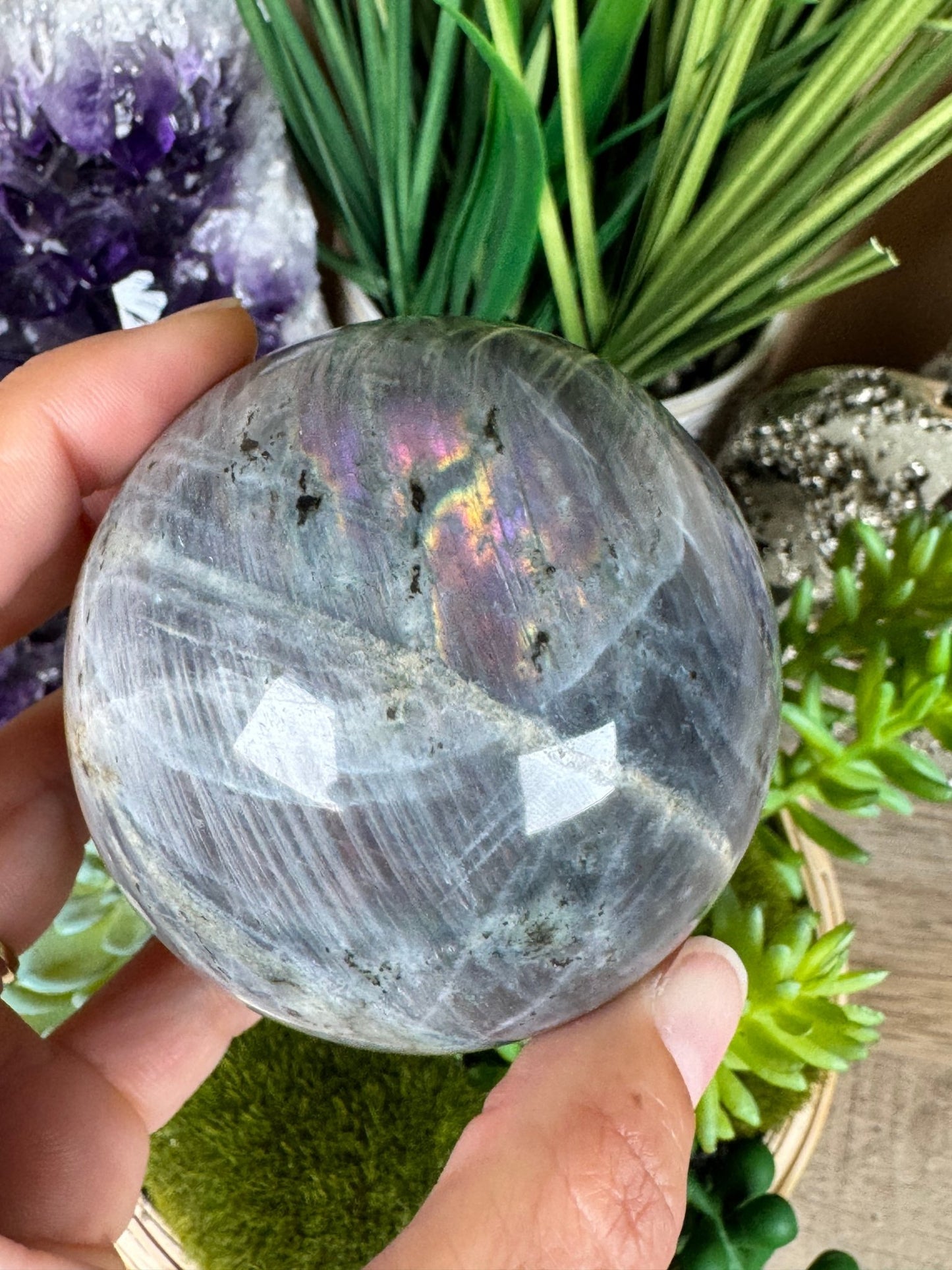 Sunset Labradorite Sphere 6.7mm/2.64in - Purple Door Alchemy
