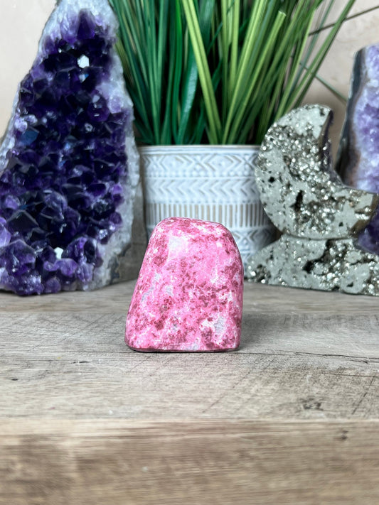 Thulite Freeform 52mm/2.05in - Purple Door Alchemy