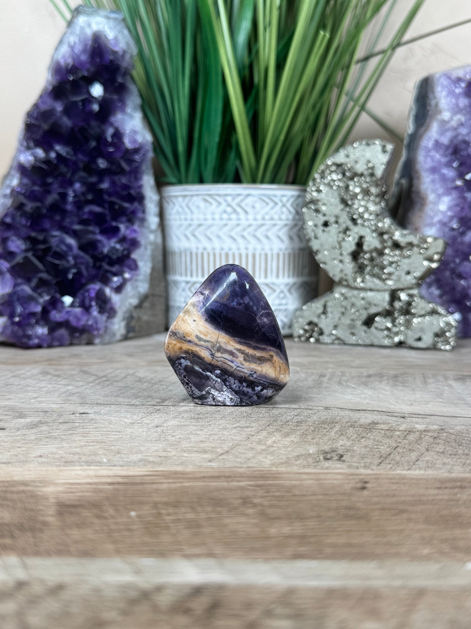 Tiffany Stone Freeform 51mm/2.01in - Purple Door Alchemy