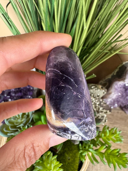 Tiffany Stone Freeform 51mm/2.01in - Purple Door Alchemy