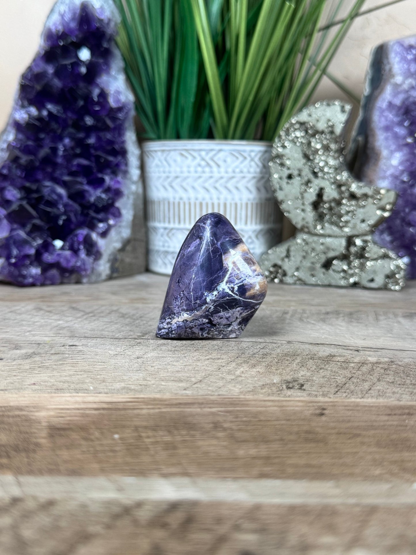 Tiffany Stone Freeform 51mm/2.01in - Purple Door Alchemy